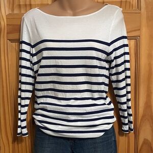 Old Navy Women's White and Navy Striped Blouse size medium. NWOT